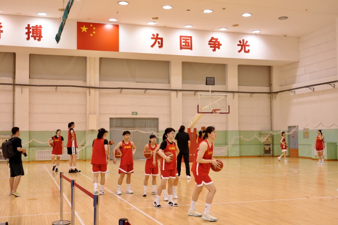 U18女篮与U17男篮全面备战国际大赛，点亮中国篮