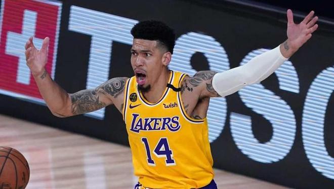 NBA历史四人跨越三支球队夺冠传奇