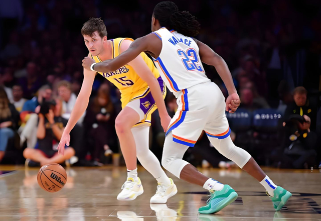 东契奇赛中左腿筋重伤 难逃赛季末伤退阴影