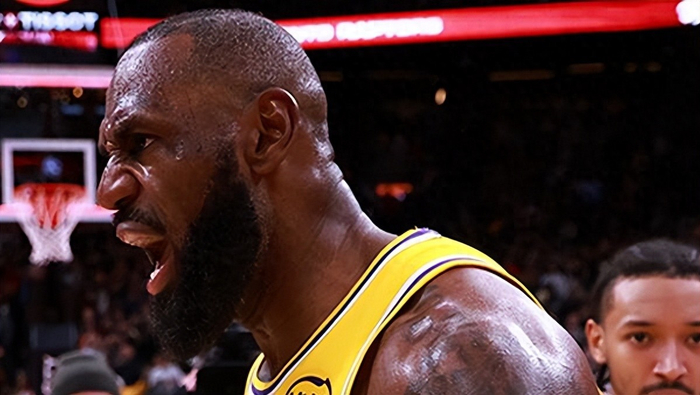 詹姆斯三双引领湖人逆转奇才 文班亚马41+16率马