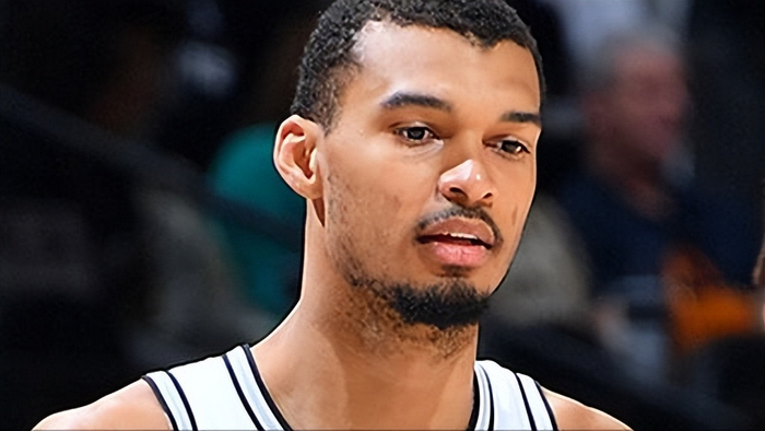 詹姆斯三双引领湖人逆转奇才 文班亚马41+16率马